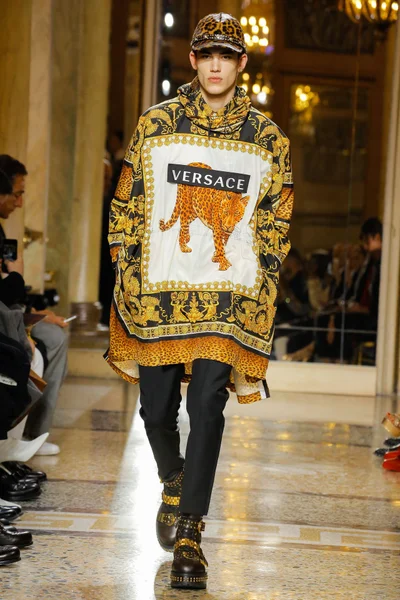 Look 2